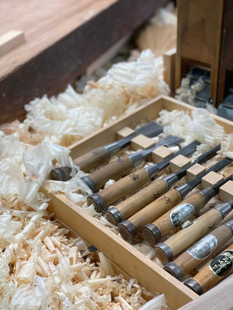 神祭具の制作時に出る檜のかんなくずを原料に使う